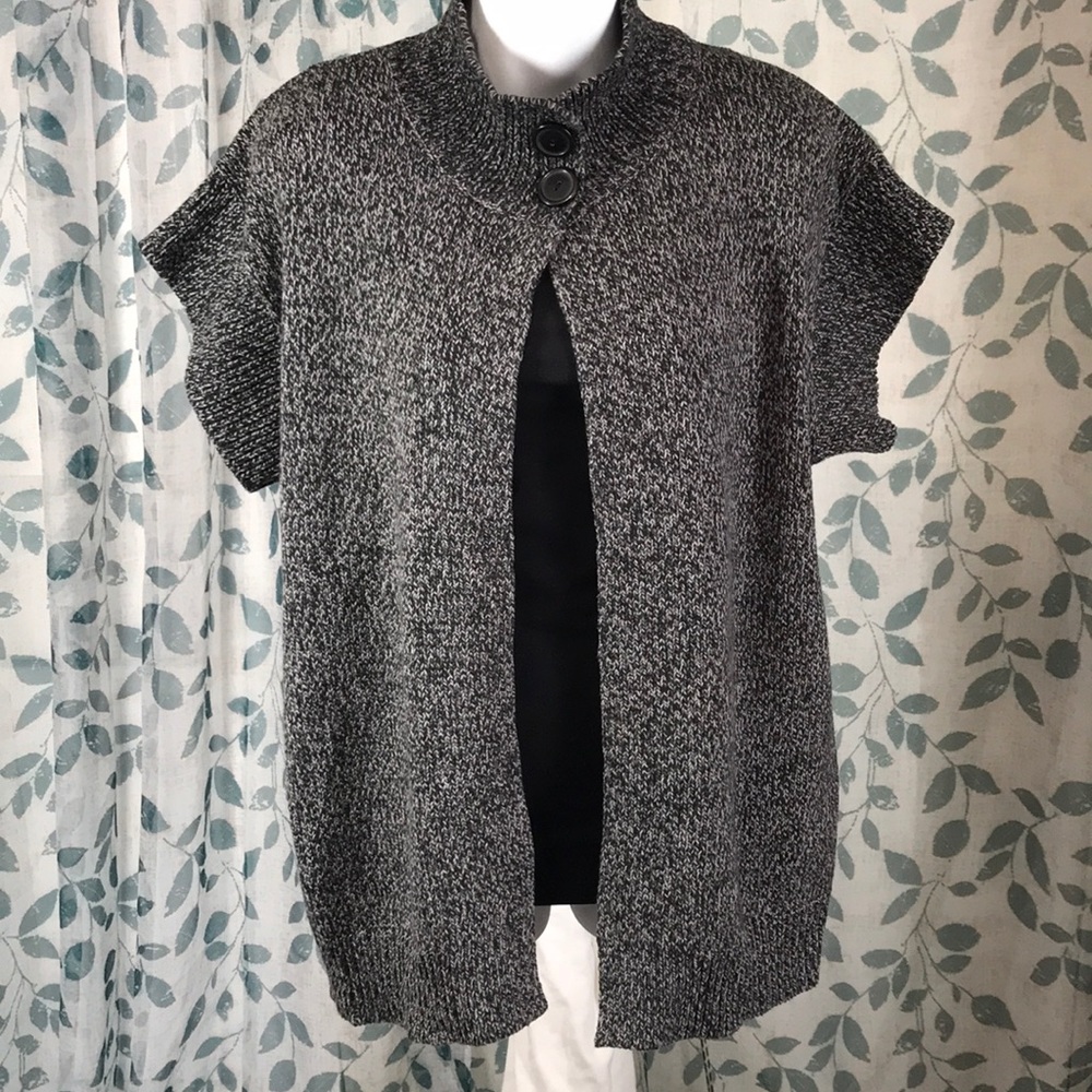 BOBBIE BROOKS SHORT SLEEVE SWEATER
